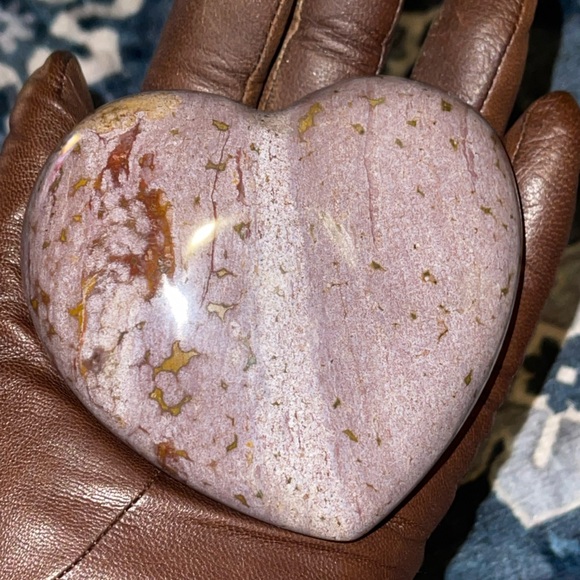 Ocean Jasper Hand Carved Heart pink & maroon with a little yellow - Picture 4 of 5
